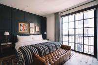 The Ramble Hotelにあるベッド