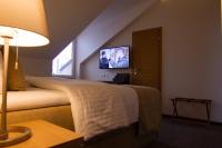 Telewizja i/lub zestaw kina domowego w obiekcie Hotel Marathon