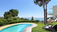 Bazén v ubytovaní Out Of The Blue Resort & Spa alebo v jeho blízkosti