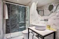 Eurostars Puerta Realにあるバスルーム