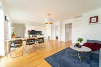A kitchen or kitchenette at easy flat Margareten Apartments