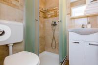 Koupelna v ubytování Rooms Baza