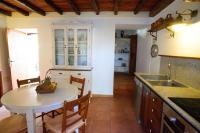 A kitchen or kitchenette at Can Vich