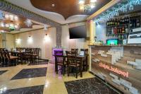 Loungen eller baren på Alpin Hotel