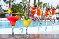 Der Swimmingpool an oder in der Nähe von U Coral Beach Club Eilat – Ultra All inclusive