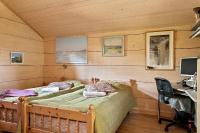 Ein Bett oder Betten in einem Zimmer der Unterkunft Bitterna Åkatorp