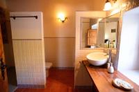 A bathroom at Can Vich
