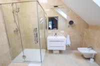Kúpeľňa v ubytovaní Dwór Skalny Apartamenty, Pokoje i Restauracja Karczma Skalna