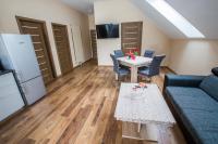 Posedenie v ubytovaní Dwór Skalny Apartamenty, Pokoje i Restauracja Karczma Skalna