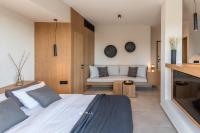 Posteľ alebo postele v izbe v ubytovaní Hub Suites, Luxury living in Athens