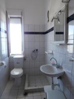 A bathroom at Hotel Prinos