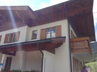 Budynek, w którym mieści się apartament
