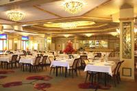 Reštaurácia alebo iné gastronomické zariadenie v ubytovaní Hotel Mercure Krynica Zdrój Resort&Spa