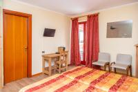 Telewizja i/lub zestaw kina domowego w obiekcie Hotel Chaberton