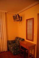 A seating area at Hotel Garganta del Cares