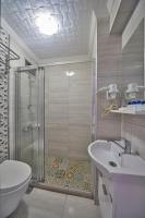 A bathroom at Hotel Akcinar