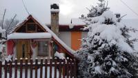 chata Ivka Leštiny during the winter