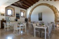 A restaurant or other place to eat at Life Hotels Kalaonda Resort