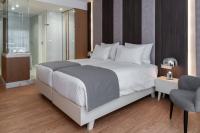 Elia Ermou Athens Hotelにあるベッド