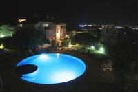 The swimming pool at or close to Apartament Rose