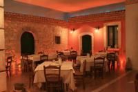 Гостиная зона в MARCHESINA RESORT srls