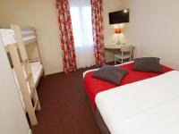 Cama o camas de una habitación en Campanile Val de France