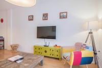 Televízia a/alebo spoločenská miestnosť v ubytovaní UrbanChicMalaga 3 Bedroom Spacious Quiet Historic Malaga Apt