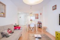 Posedenie v ubytovaní UrbanChicMalaga 3 Bedroom Spacious Quiet Historic Malaga Apt