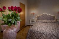 Gallery image of Hotel Mezzo Pozzo in Venice