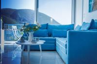 Posezení v ubytování Seafront Luxury residence with amazing view