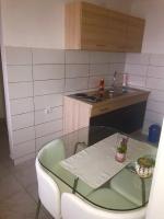 Kuchyňa alebo kuchynka v ubytovaní Studio apartman Valentina