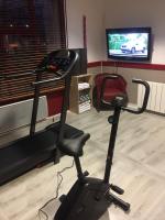 Centrul de fitness &#x219;i/sau facilit&#x103;&#x21B;i de fitness de la Hotel inn Design Laval