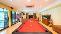 Biliár nebo kulečník v ubytování Villa Navin Premiere Pool Villa