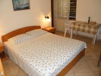 Posteľ alebo postele v izbe v ubytovaní Apartment in Orebic with Seaview, Terrace, Air condition, WIFI (4669-2)