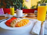 Jídlo v hotelu nebo okolí