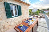 Balkón alebo terasa v ubytovaní Island stonehouse villa Kala mendula