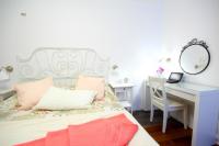 Posteľ alebo postele v izbe v ubytovaní Island stonehouse villa Kala mendula