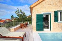 Balkón alebo terasa v ubytovaní Island stonehouse villa Kala mendula