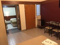Hotel Nuevo Caminoにあるベッド