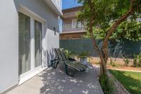 Vonkajšia záhrada v ubytovaní Apartments Peca