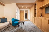 Televízia a/alebo spoločenská miestnosť v ubytovaní Hotel Lajadira & Spa