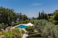 The swimming pool at or close to Villa Claudia