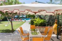The swimming pool at or close to Villa Claudia