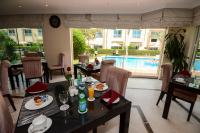 Bazén v ubytování Coral Boutique Villas nebo v jeho okolí