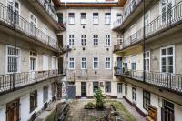 Budova, v ktorej sa apartmán nachádza