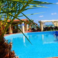 Bazén v ubytovaní Stavros Villas&Apartments alebo v jeho blízkosti