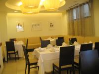 A restaurant or other place to eat at Hotel Vittoria