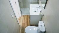 Kúpeľňa v ubytovaní Beachfront apartment in Fuengirola with sea views