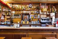 The lounge or bar area at Hotel San Lázaro