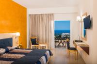 Telewizja i/lub zestaw kina domowego w obiekcie Grand Hotel Holiday Resort